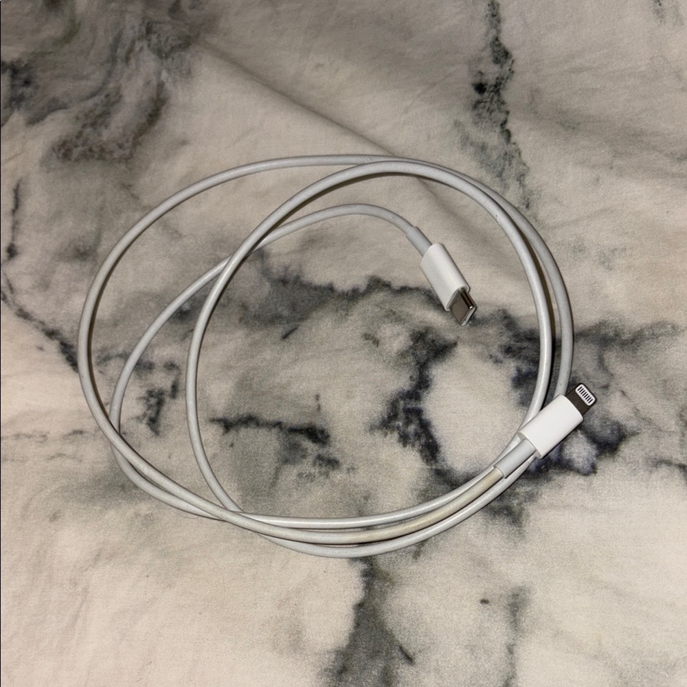 Brand New Apple USB-C to Lightning Cable